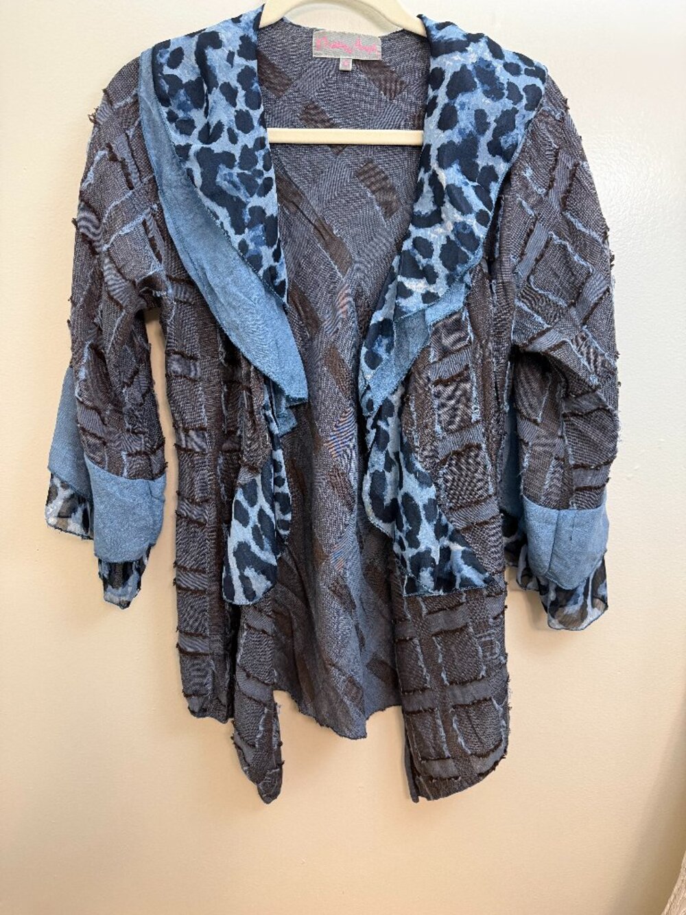Womens Pretty Angel Blue Artsy Cardigan Size Medium 3/4 sleeves, beautiful drape